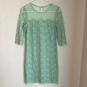 BCBG Paris Women’s Mint Green Lace illusion sheer formal event Dress size 4 EUC!